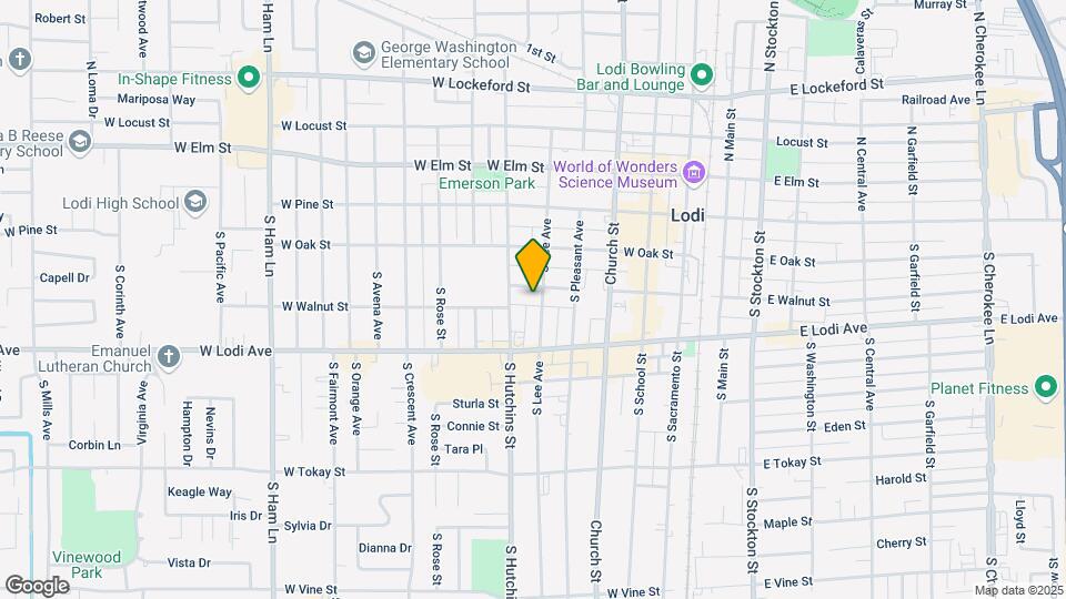 404 W Walnut St Map and Location Details