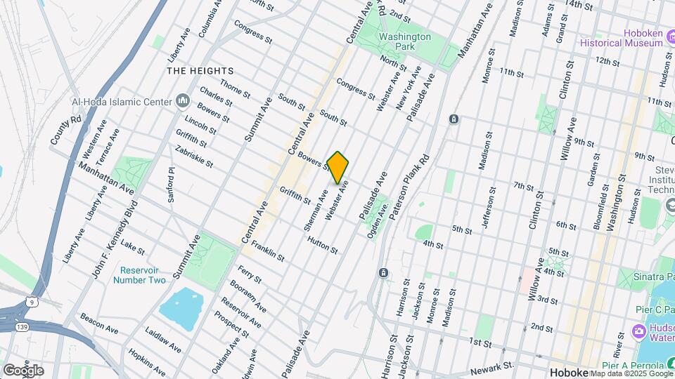 203 Webster Ave Map and Location Details