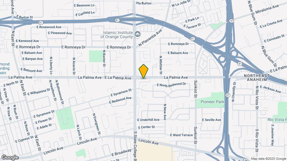 2030 E La Palma Ave Mapa y Detalles de la Ubicación