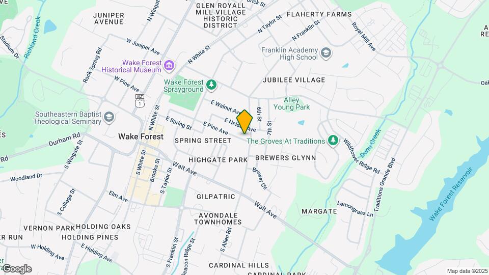 635 E Pine Ave Mapa y Detalles de la Ubicación