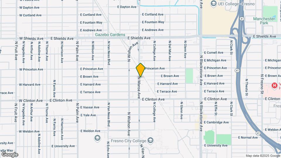 2626 N Maroa Ave Map and Location Details