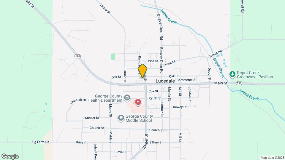 388 Oak St Map and Location Details