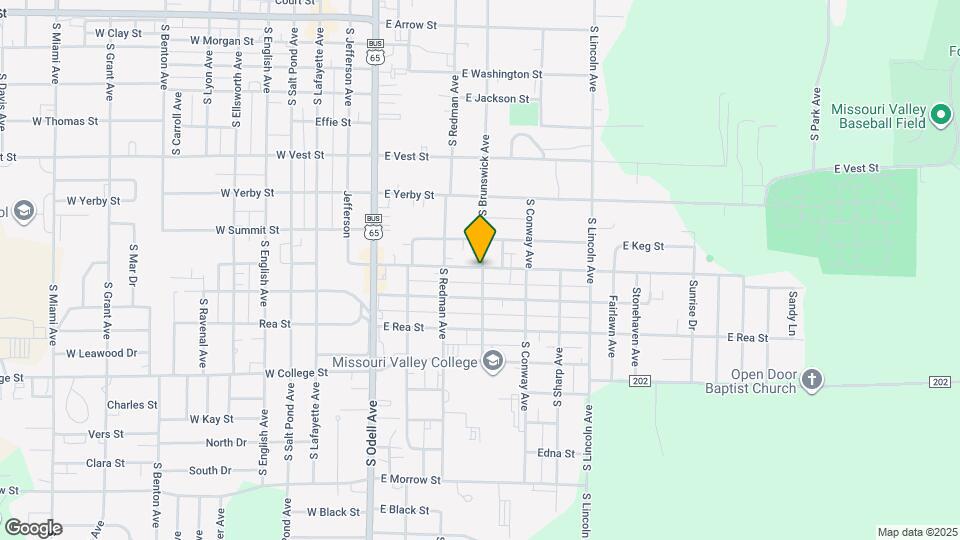 Crestwood Courts Apartments and Nearby Marshall Apartments For Rent