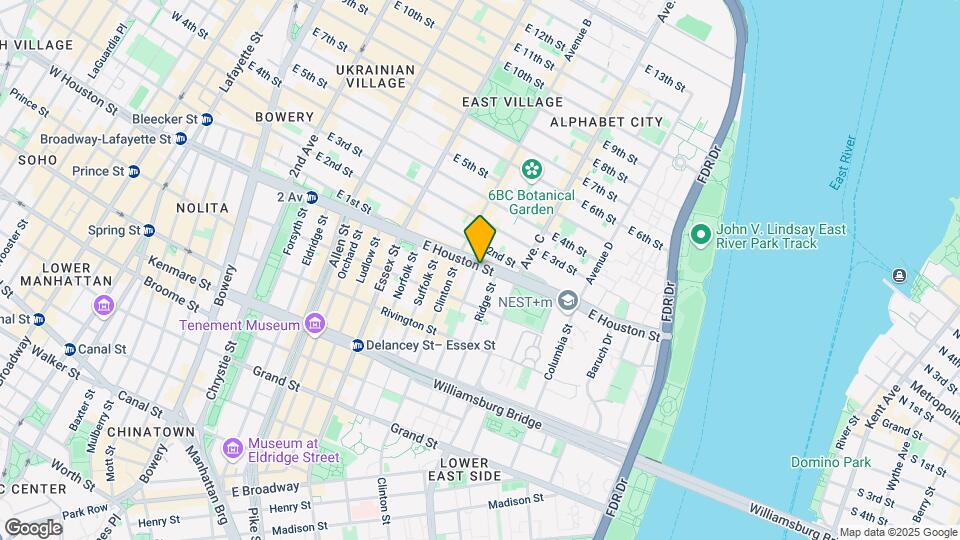 321 E Houston St Mapa y Detalles de la Ubicación