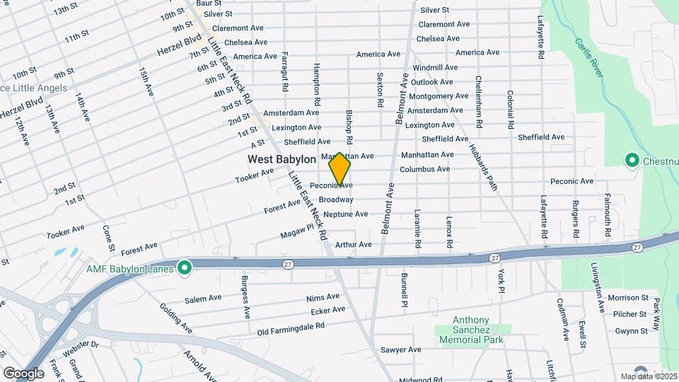 664 Peconic Ave Map and Location Details