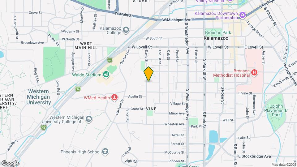 701 Davis St Map and Location Details