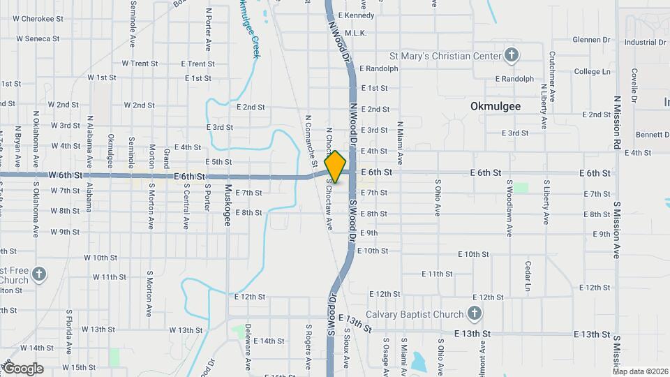 905 E 7th St Map and Location Details