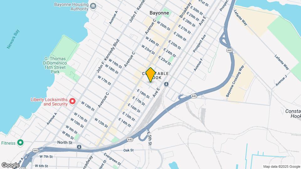 33 E 19th St Map and Location Details