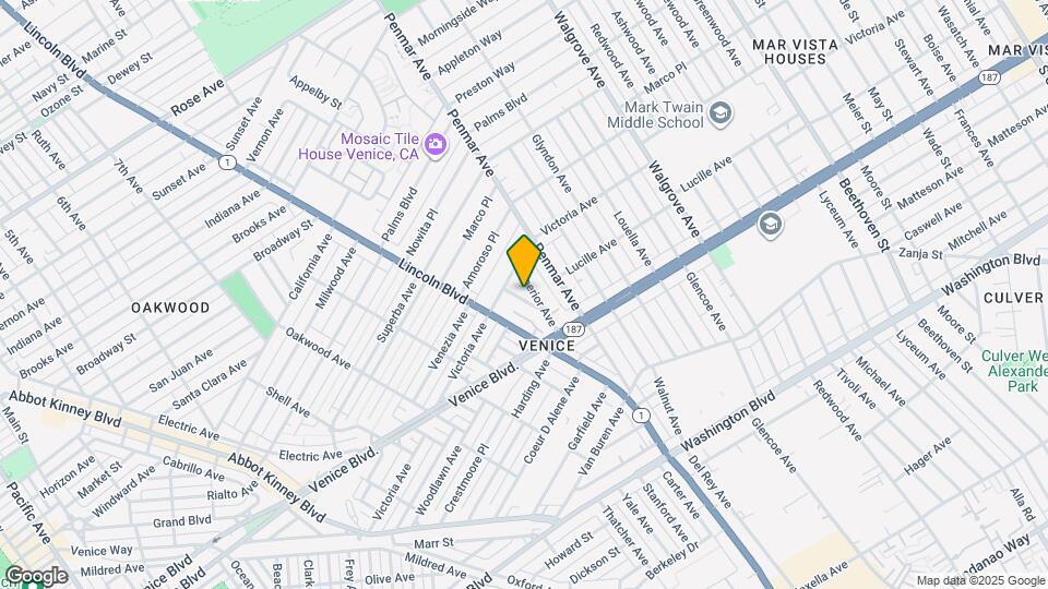 2228 Prospect Ave Map and Location Details