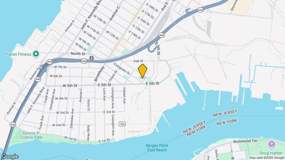 11 Isabella Ave Map and Location Details