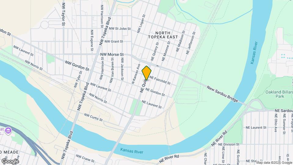 1016 NE Quincy St Mapa y Detalles de la Ubicación