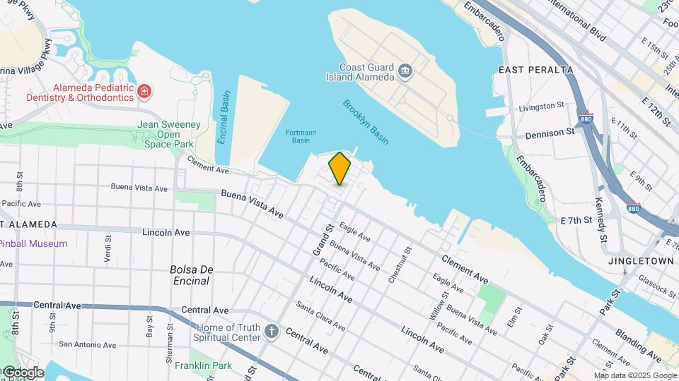 2015 Grand St Map and Location Details