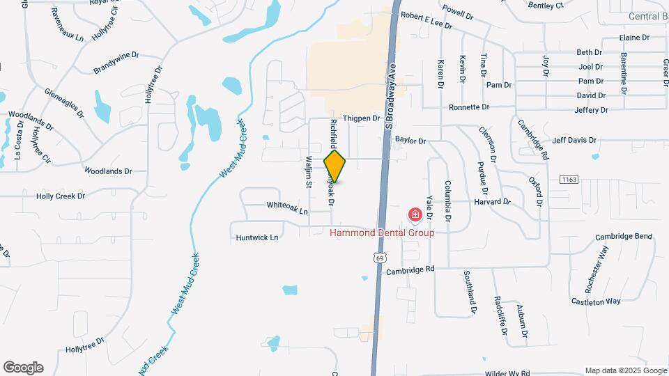 7404 Hollyoak Dr Map and Location Details