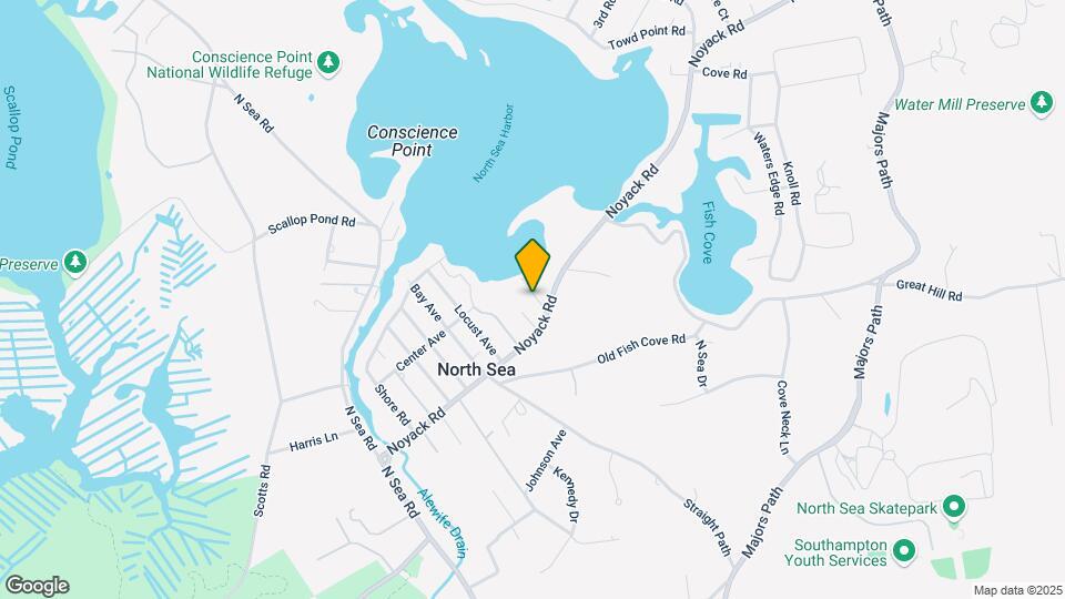 233 Noyack Rd Map and Location Details