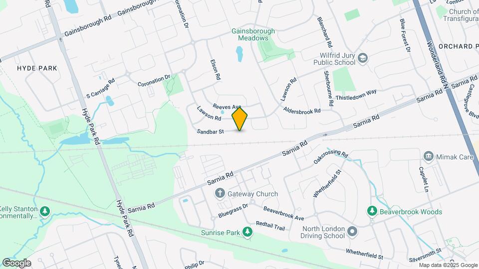 Spacious 4-Bedroom Family Home * North Lon Map and Location Details