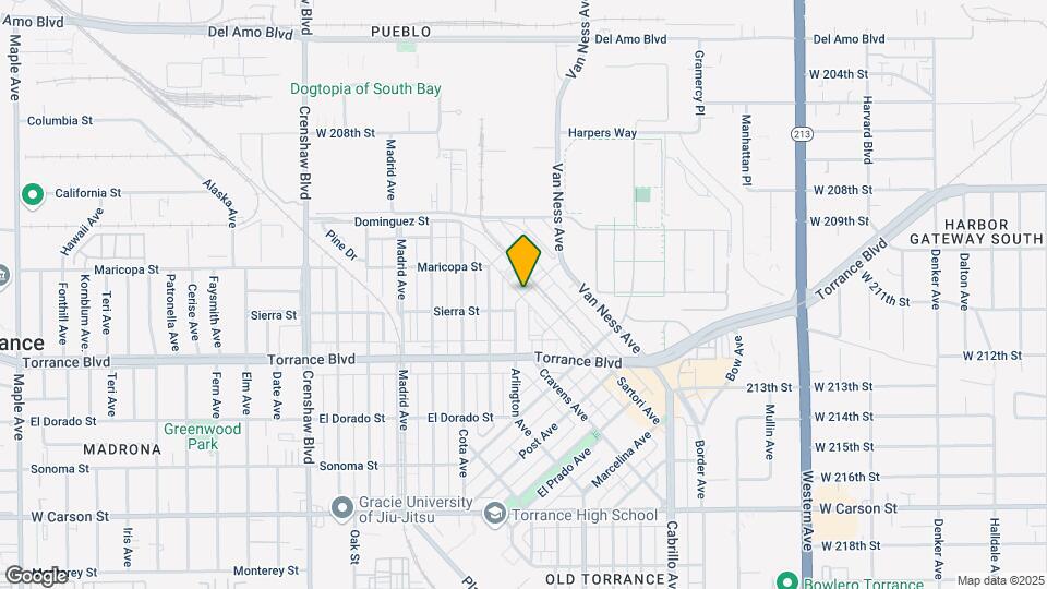 911 Arlington Ave Mapa y Detalles de la Ubicación
