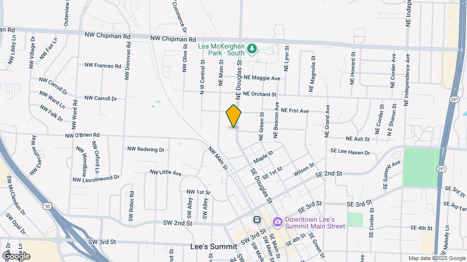 216 NE Douglas St, Unit #1 Map and Location Details