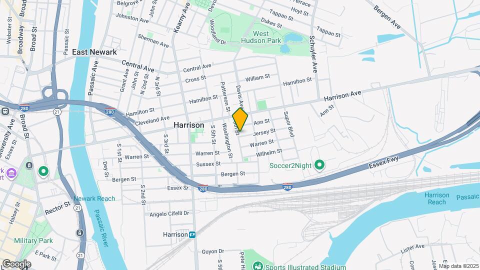 38 6th St, Unit Private Home Map and Location Details