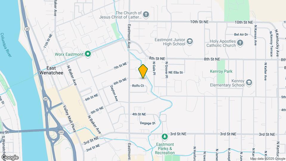 589 Eastmont Ave Map and Location Details
