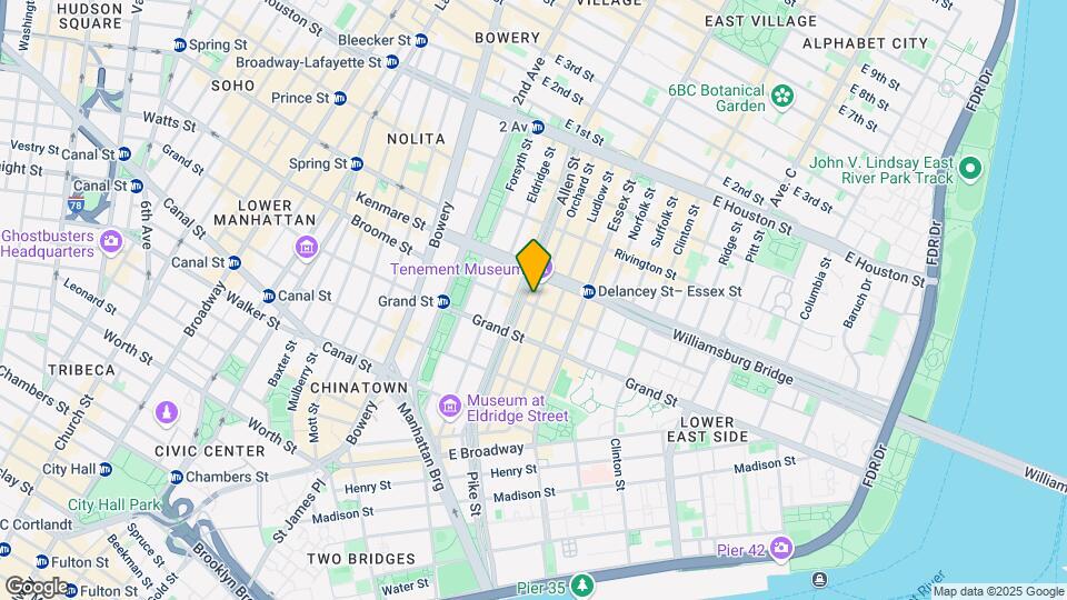 Lower East Side Tenement Museum Mapa y Detalles de la Ubicación
