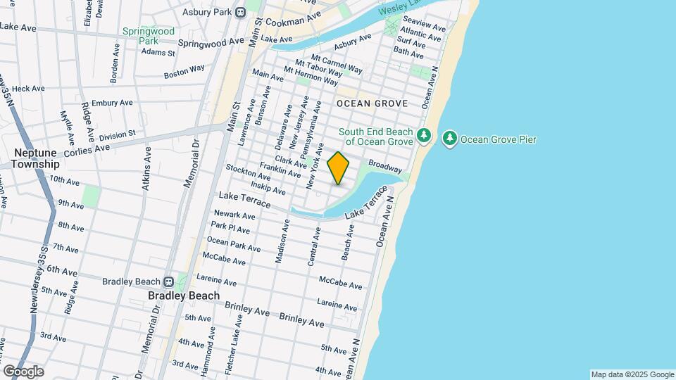 56 Franklin Ave Map and Location Details