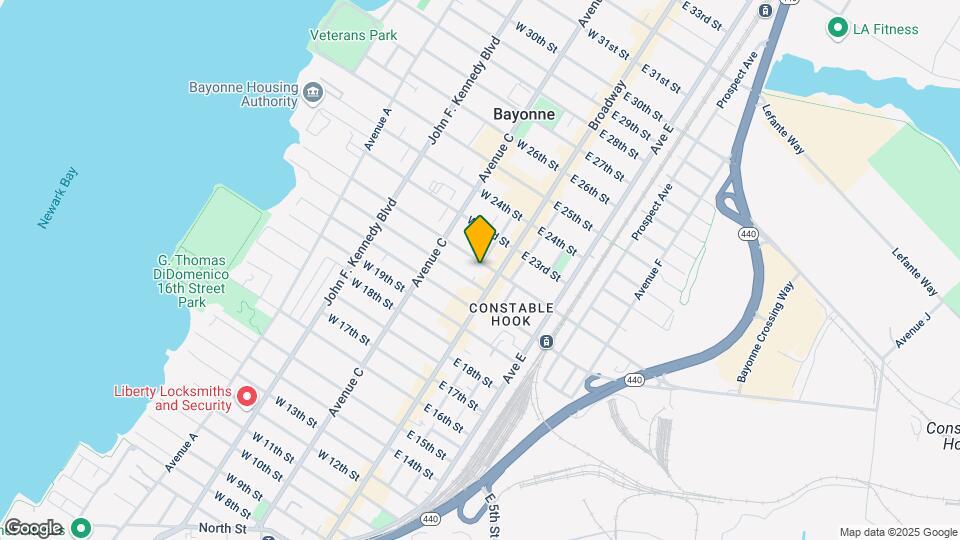 16 W 22nd St Map and Location Details