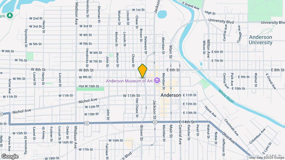 213 W 9th St Mapa y Detalles de la Ubicación