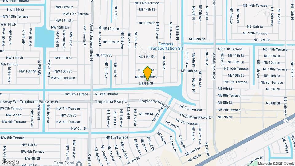 327 NE 9th St Map and Location Details