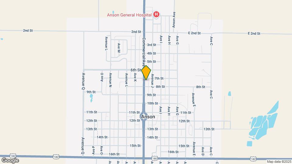 719 Commercial Mapa y Detalles de la Ubicación