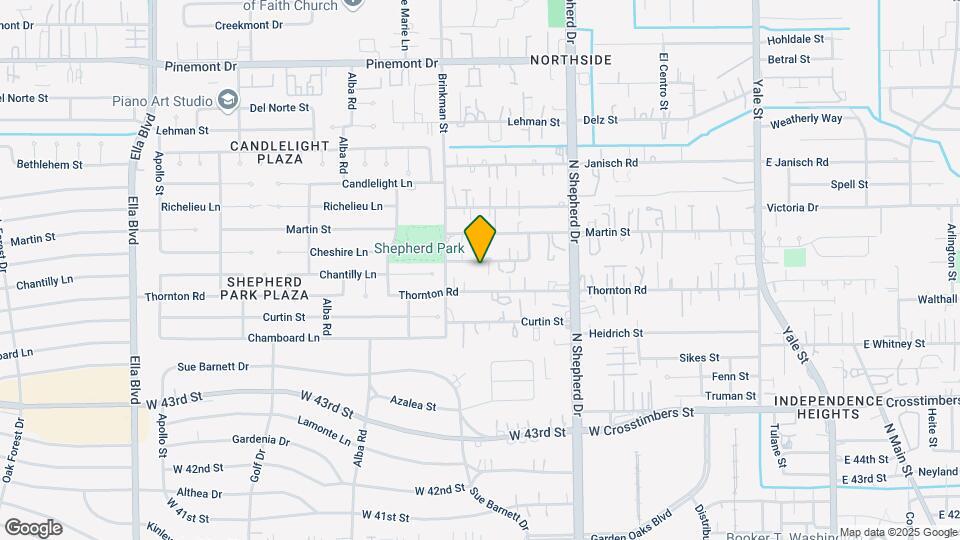 905 Woodcrest Dr Map and Location Details