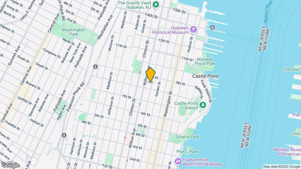 816 Park Ave Map and Location Details