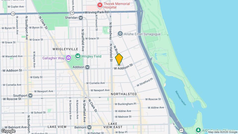 726 W Addison St Map and Location Details