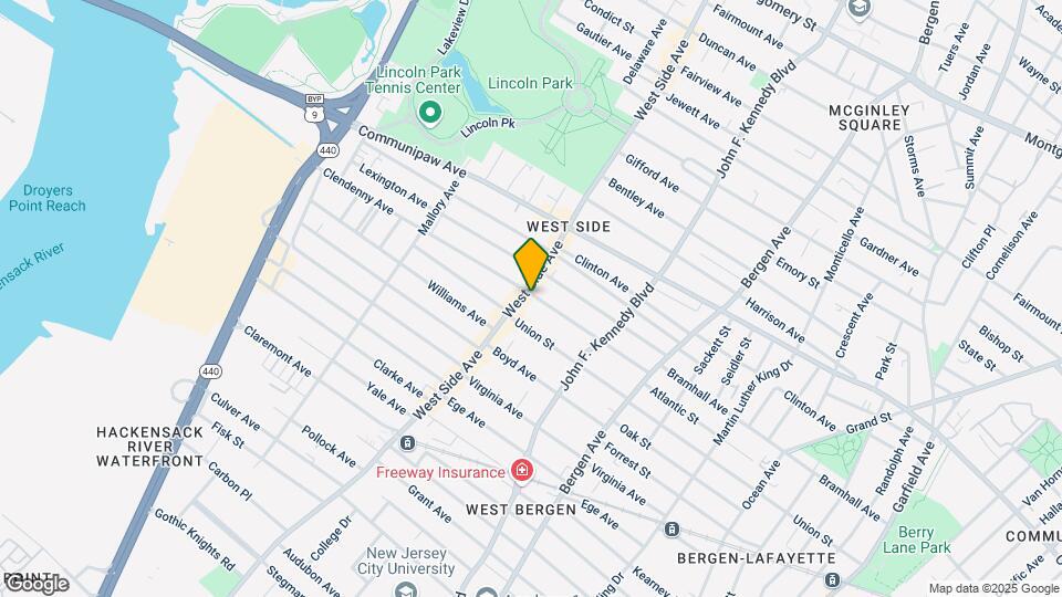 121 Clendenny Ave Mapa y Detalles de la Ubicación