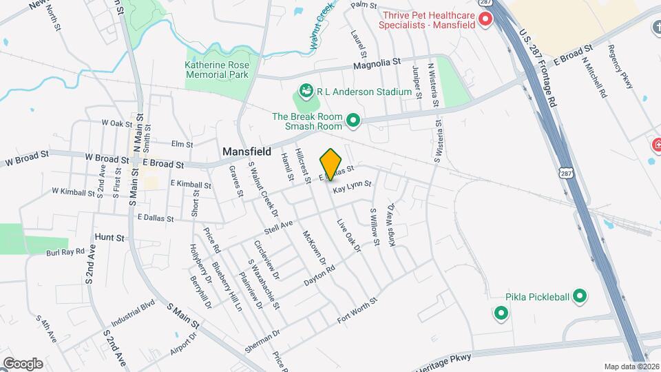 305 Live Oak Dr Map and Location Details