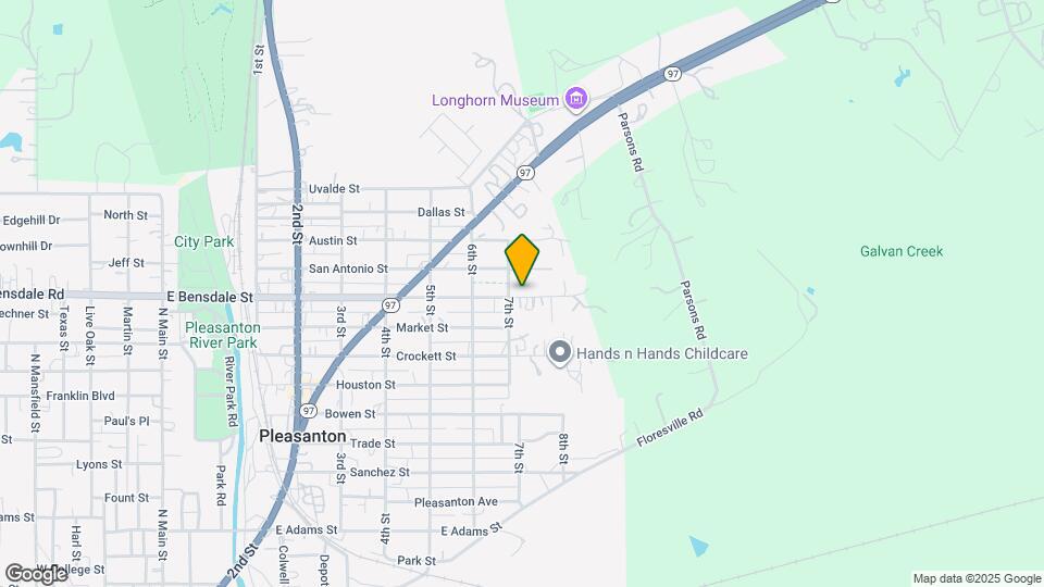 1005 Commerce St Map and Location Details