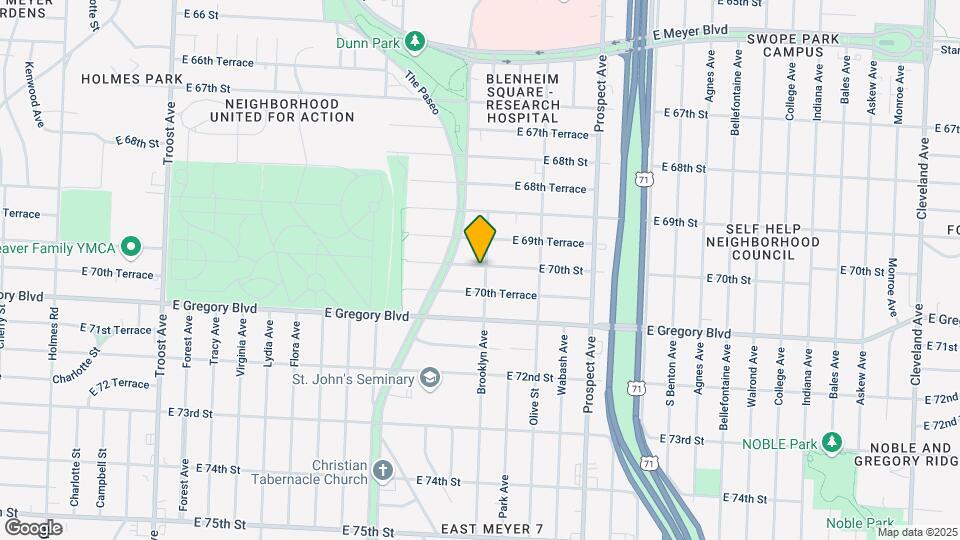 2125 E 70th St Map and Location Details