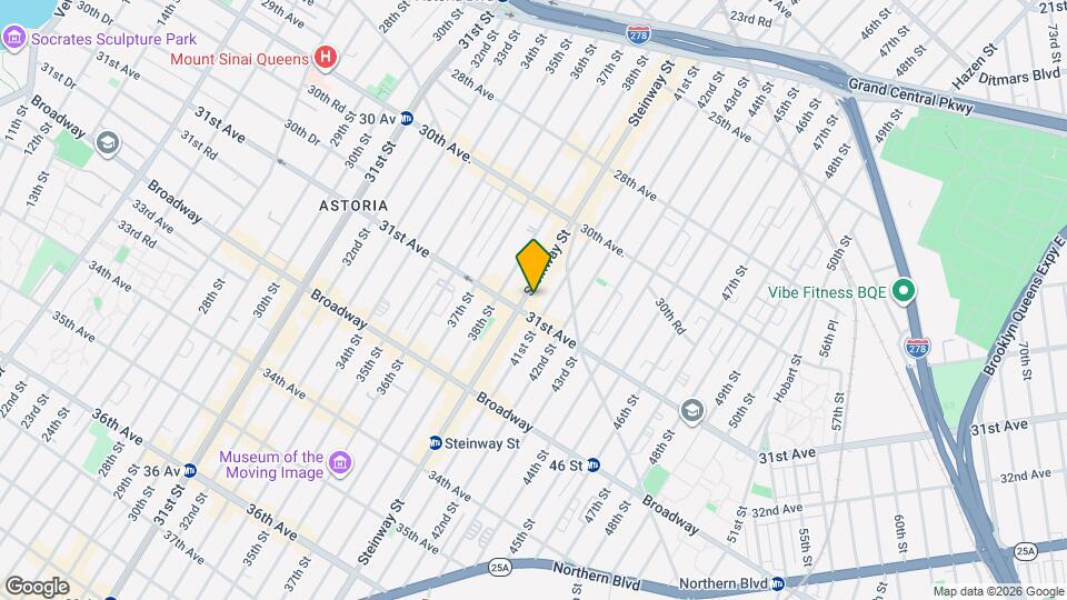 30-87-87 Steinway St Mapa y Detalles de la Ubicación