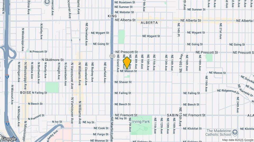 654 NE Mason St Map and Location Details