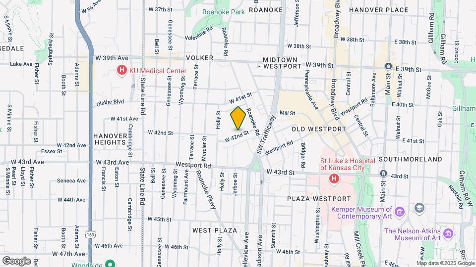 934 W 42nd St Map and Location Details