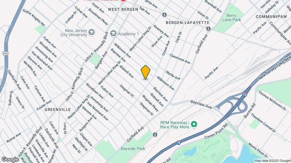 93 Bayview Ave, Unit 2 Map and Location Details