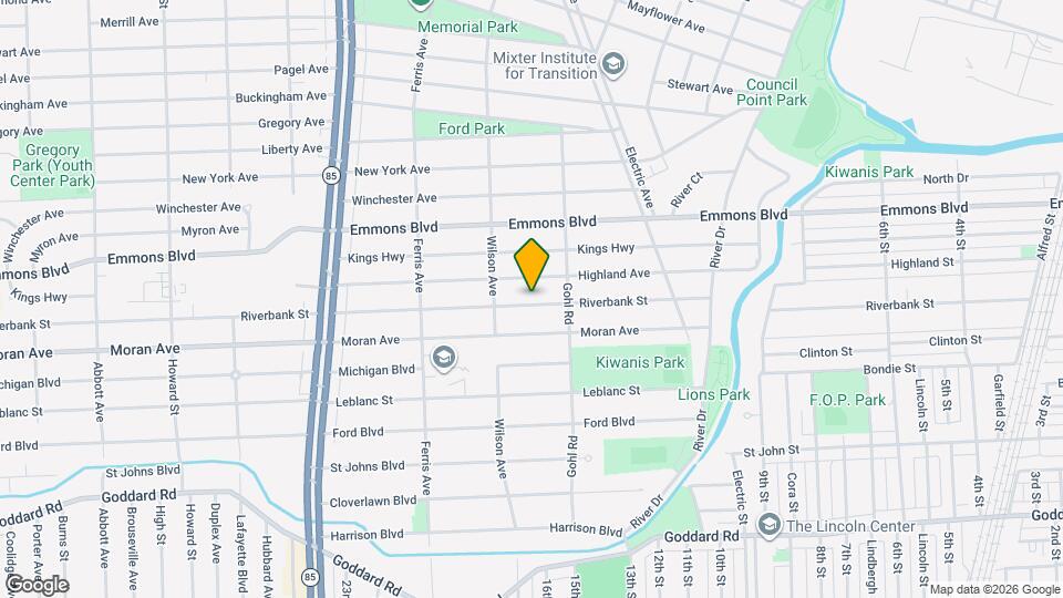 812 Riverbank St Map and Location Details