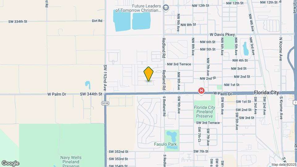 102 NW 11th Ct Map and Location Details