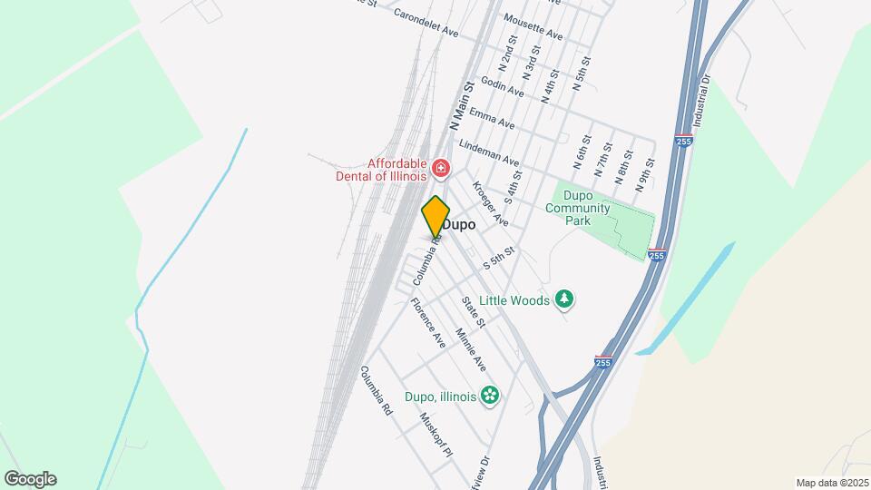 117 Oak St Map and Location Details