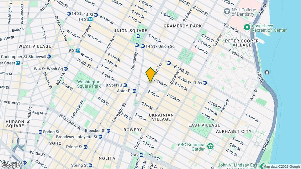 101 E 10th St Mapa y Detalles de la Ubicación