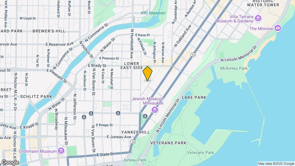 1579A N Warren Ave Mapa y Detalles de la Ubicación