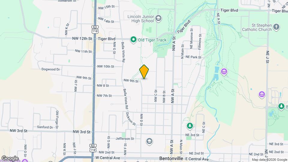 802 NW D St Map and Location Details