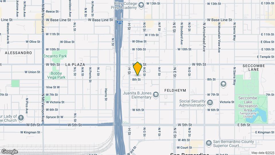 746 W 8th St Map and Location Details