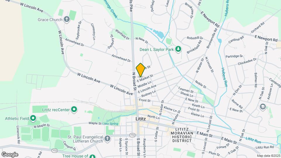 15 E Market St Map and Location Details