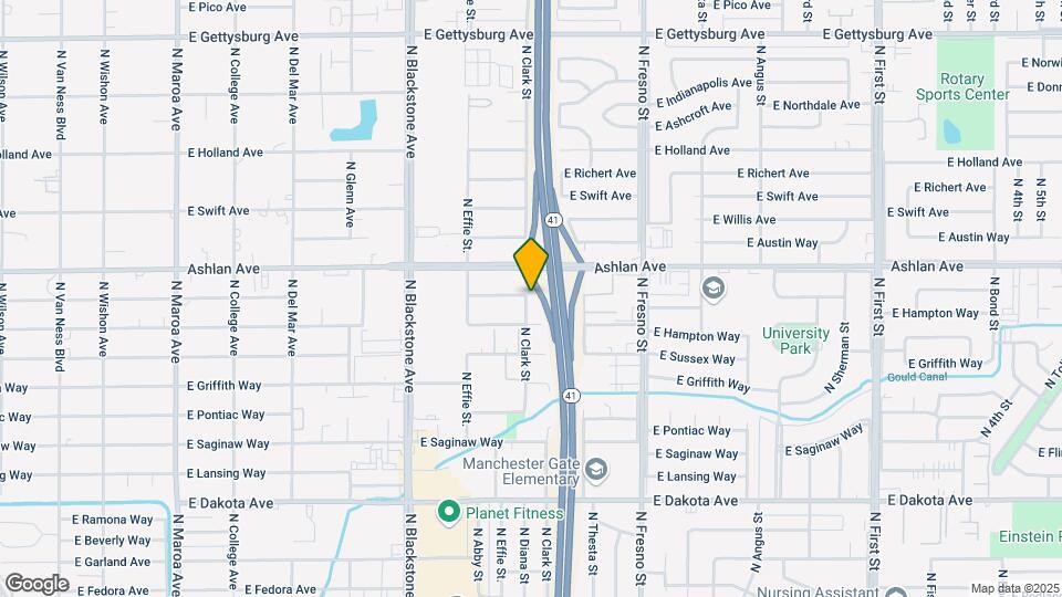 4140 N Clark St Map and Location Details