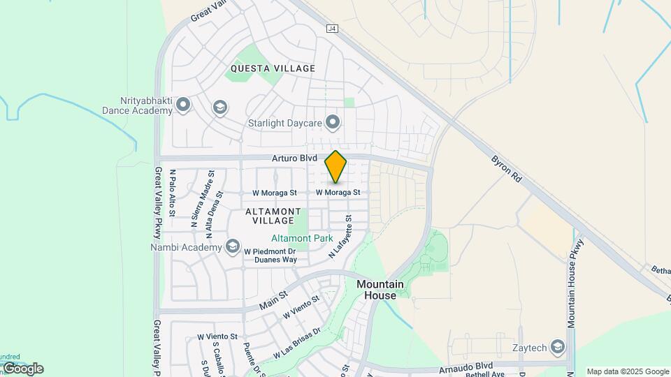 237 W Moraga St Mapa y Detalles de la Ubicación